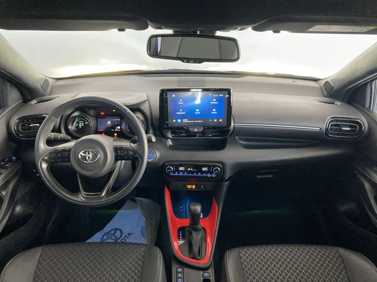 Toyota Yaris usata a Foggia (18)