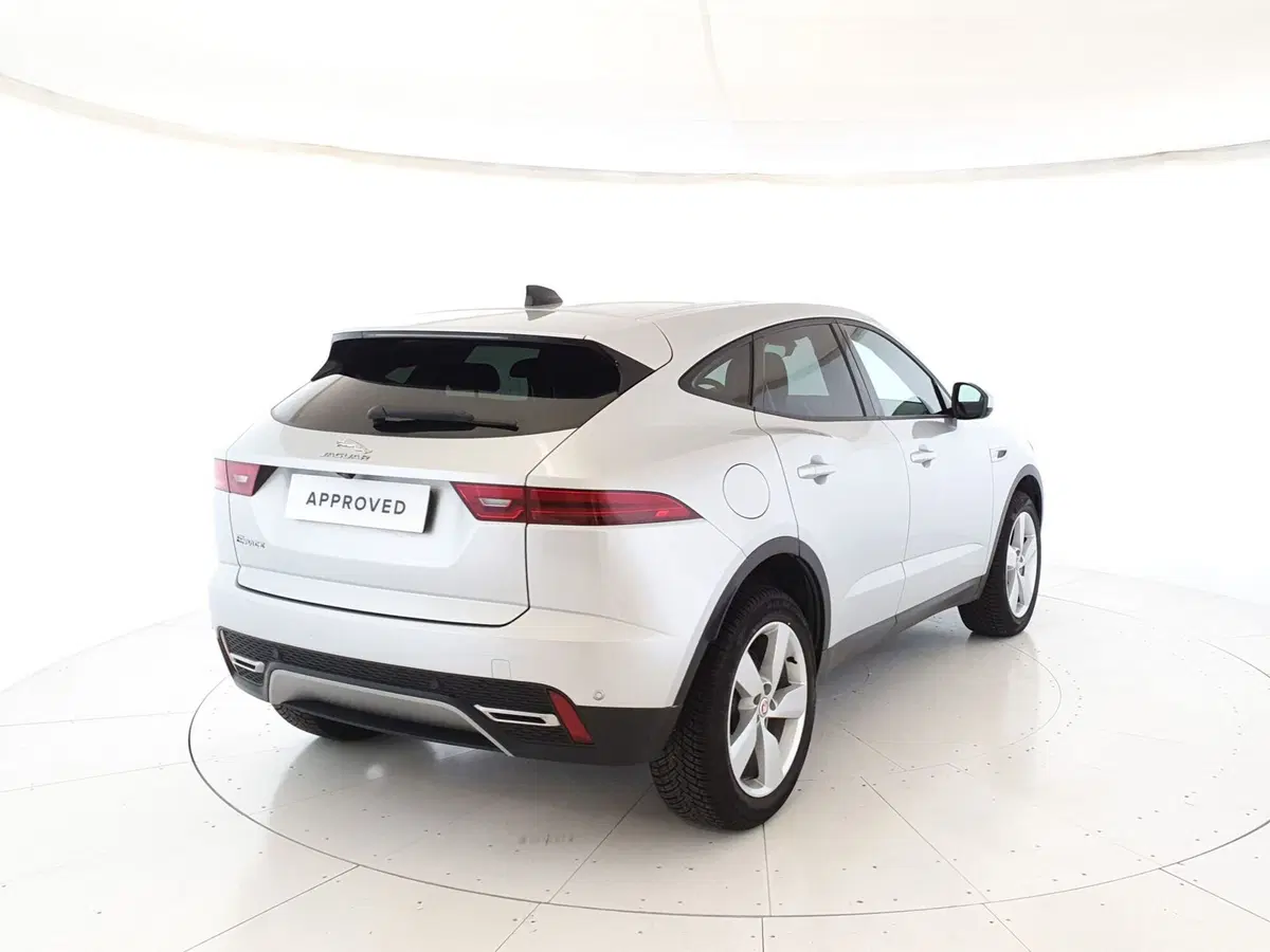 Jaguar E-Pace usata a Monza e Brianza (2)