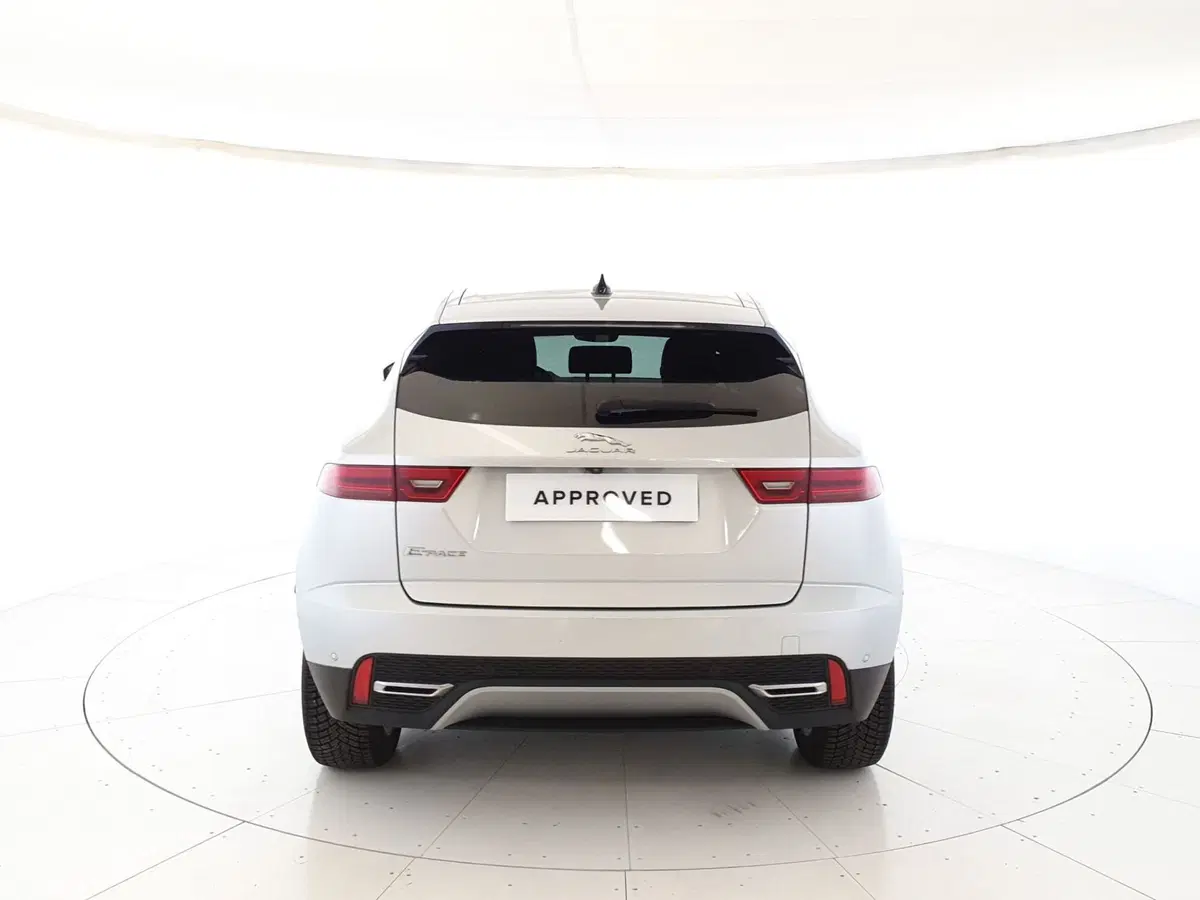 Jaguar E-Pace usata a Monza e Brianza (7)