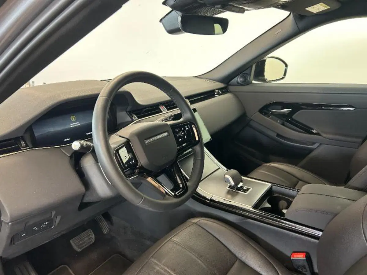 Land Rover Range Rover Evoque usata a Venezia (5)