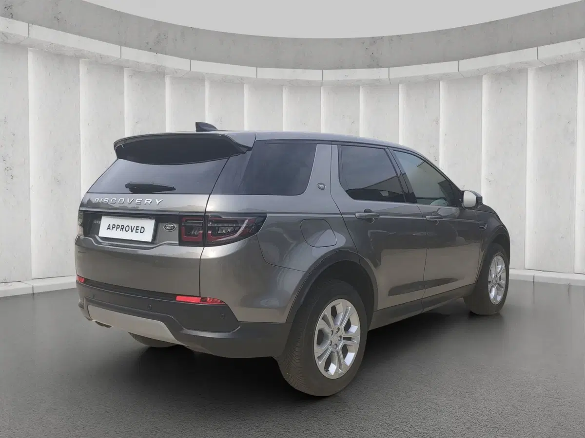 Land Rover Discovery Sport usata a Lecco (2)