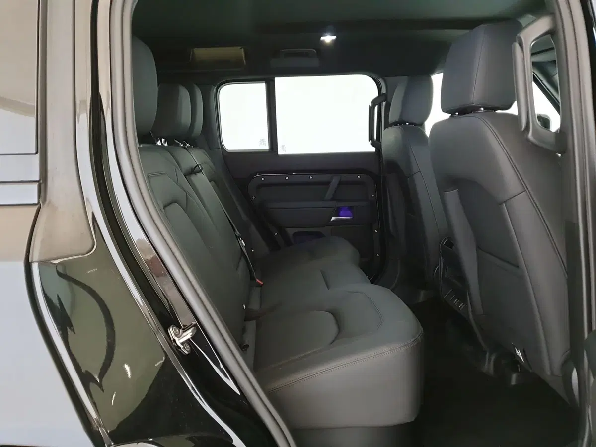 Land Rover Defender usata a Monza e Brianza (5)