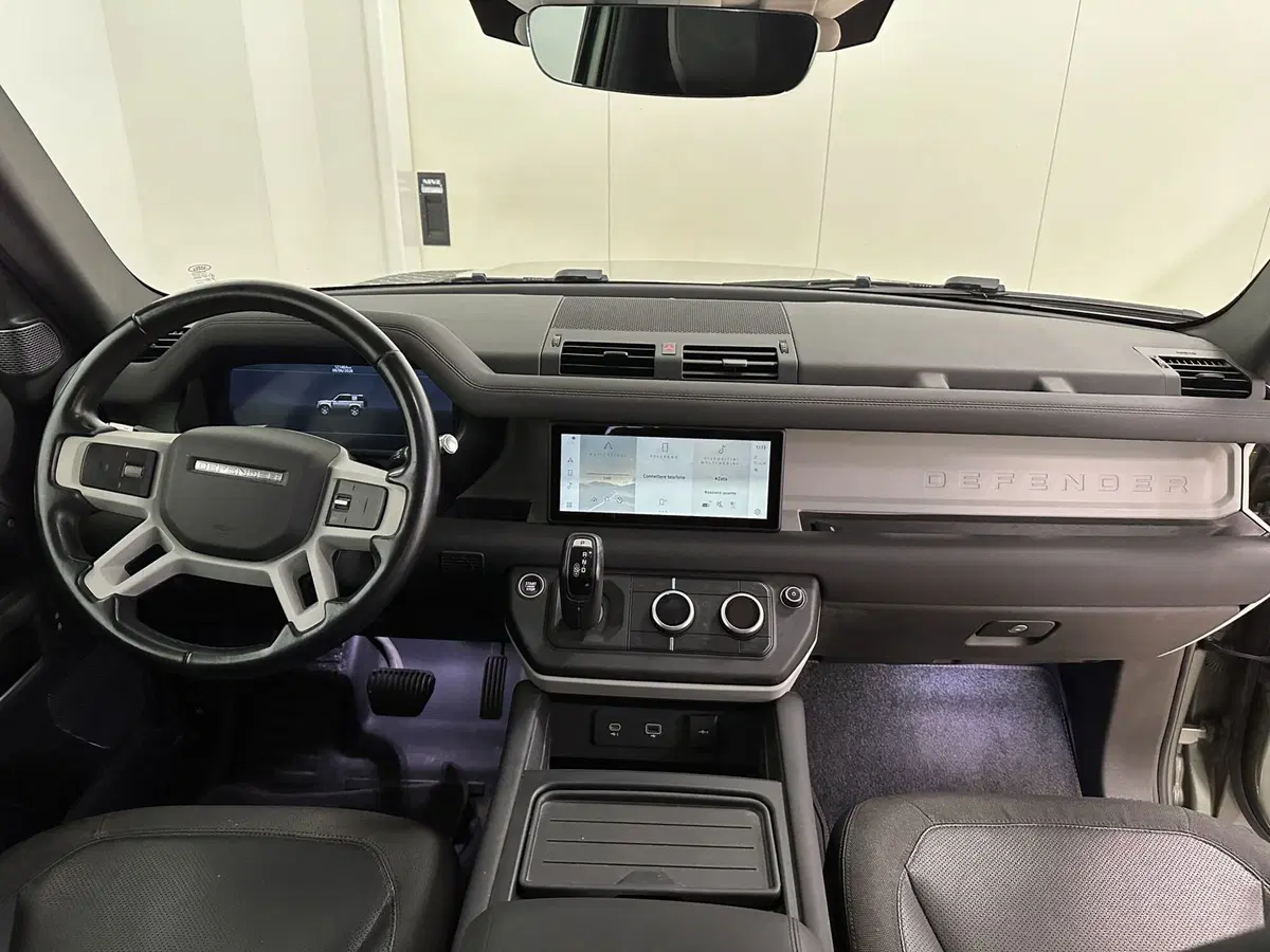 Land Rover Defender usata a Lodi (4)