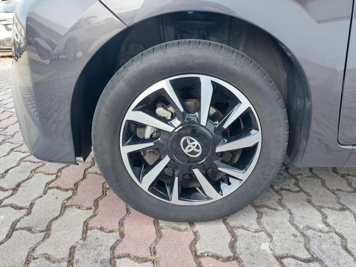 Toyota Aygo usata a Pavia (15)
