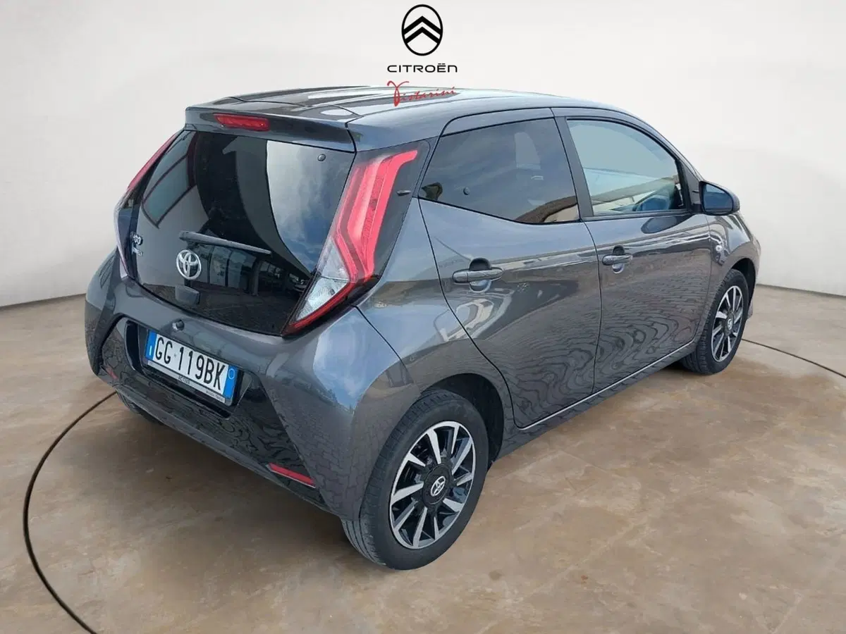 Toyota Aygo usata a Pavia (2)