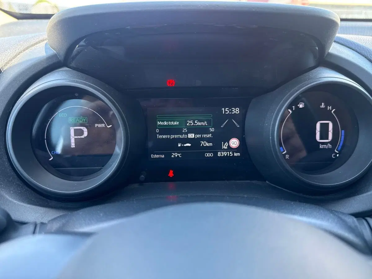 Toyota Yaris Cross usata a Reggio Calabria (9)