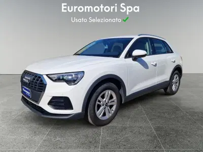 Audi Q3 40 TDI quattro S tronic Business del 2021 usata a Monteriggioni