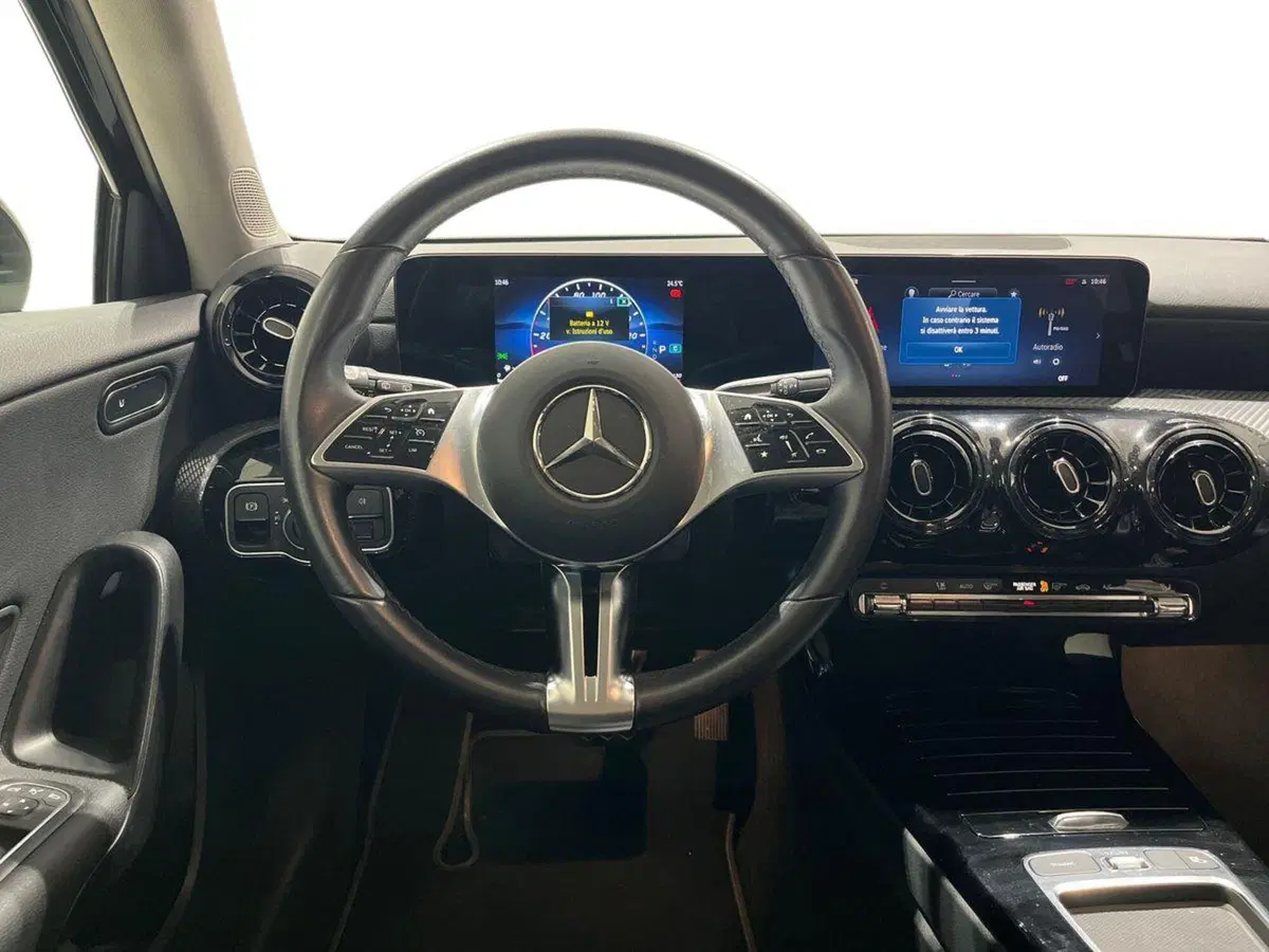 Mercedes-Benz Classe A usata a Napoli (13)