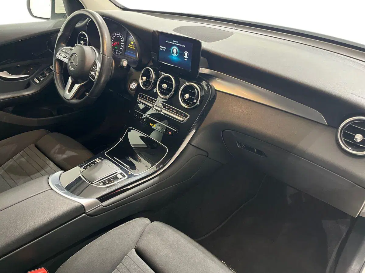 Mercedes-Benz GLC SUV usata a Napoli (16)