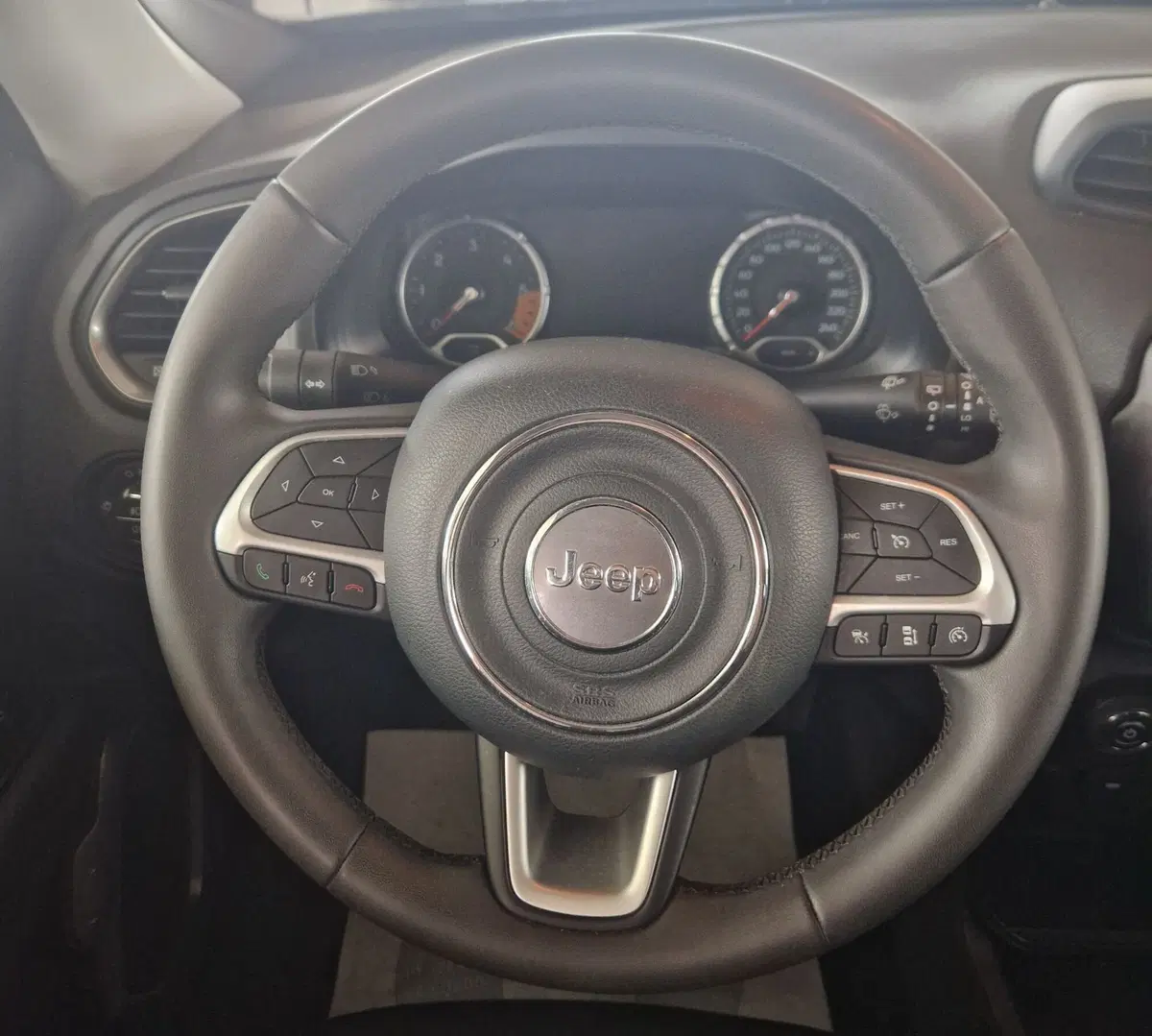 Jeep Renegade usata a Terni (11)
