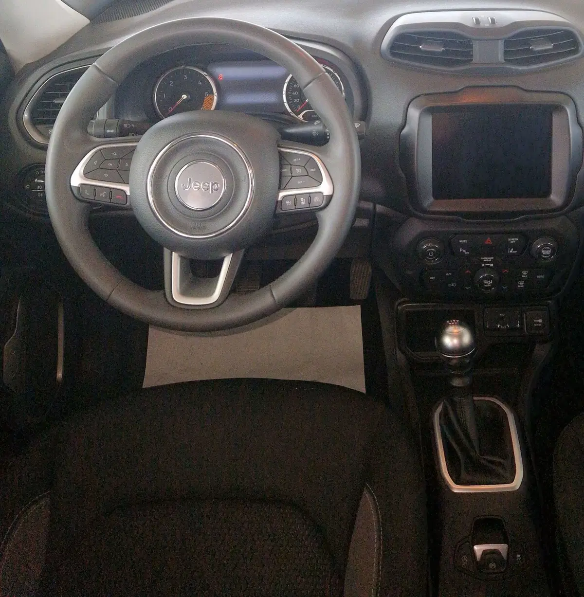 Jeep Renegade usata a Terni (12)