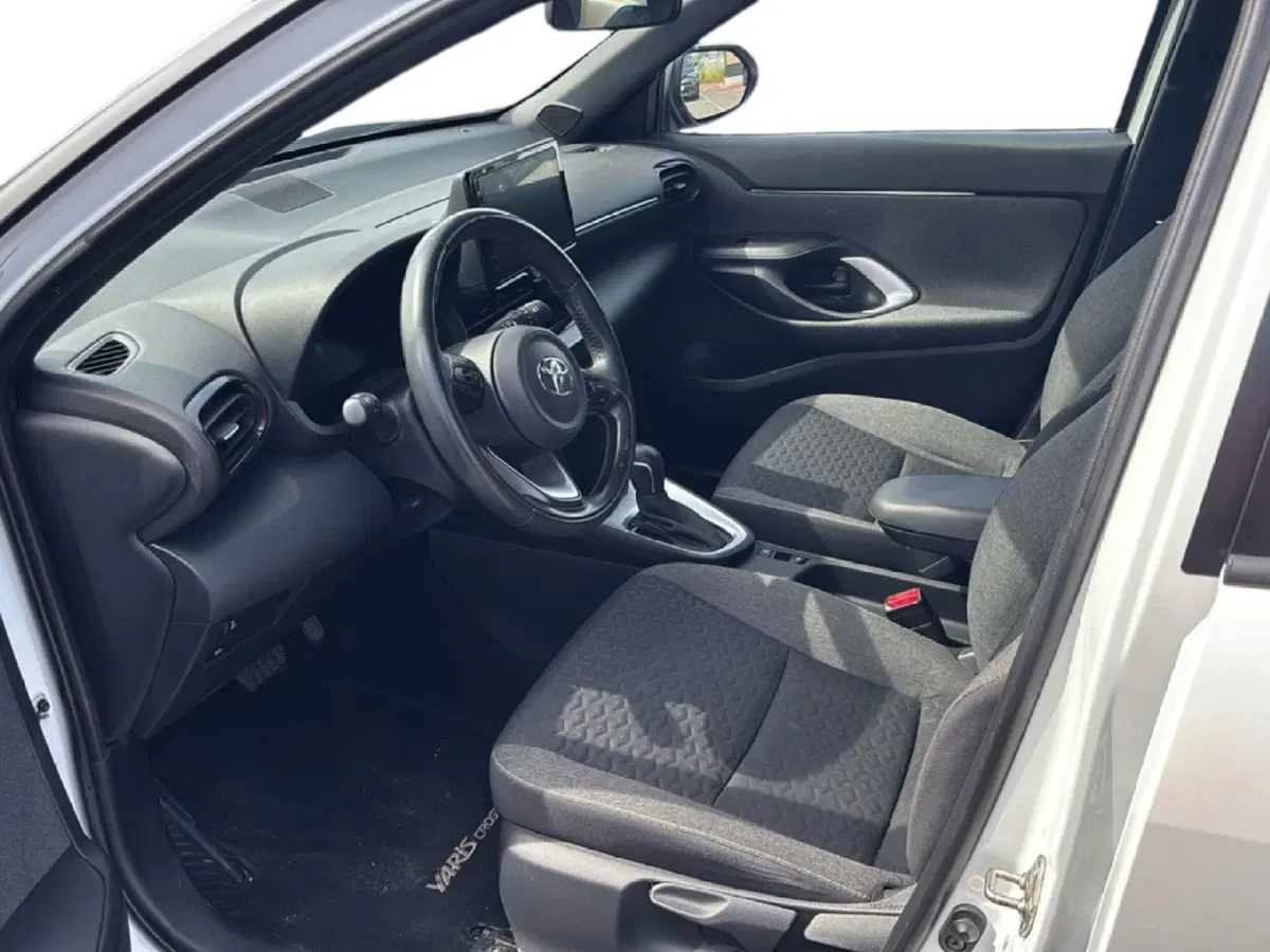 Toyota Yaris Cross usata a Massa-Carrara (11)