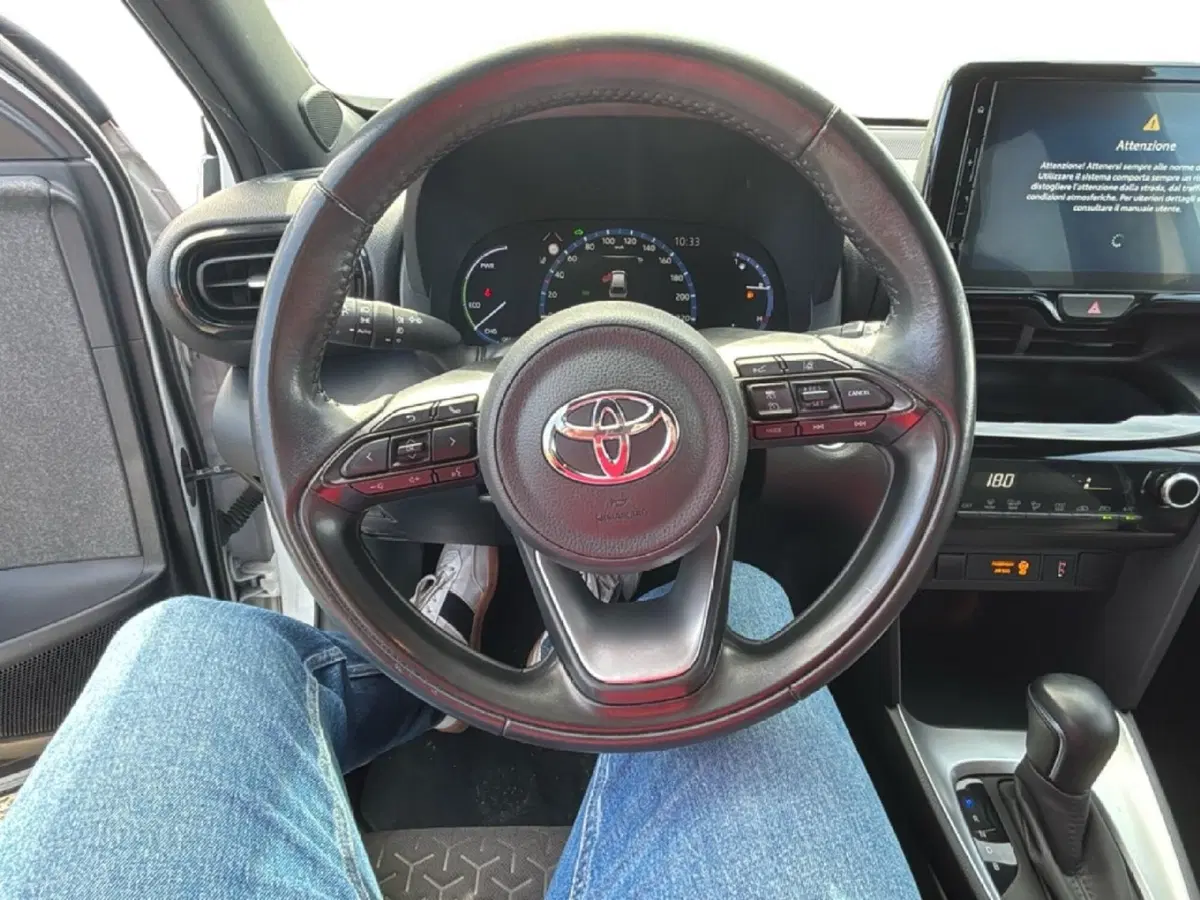 Toyota Yaris Cross usata a Massa-Carrara (13)