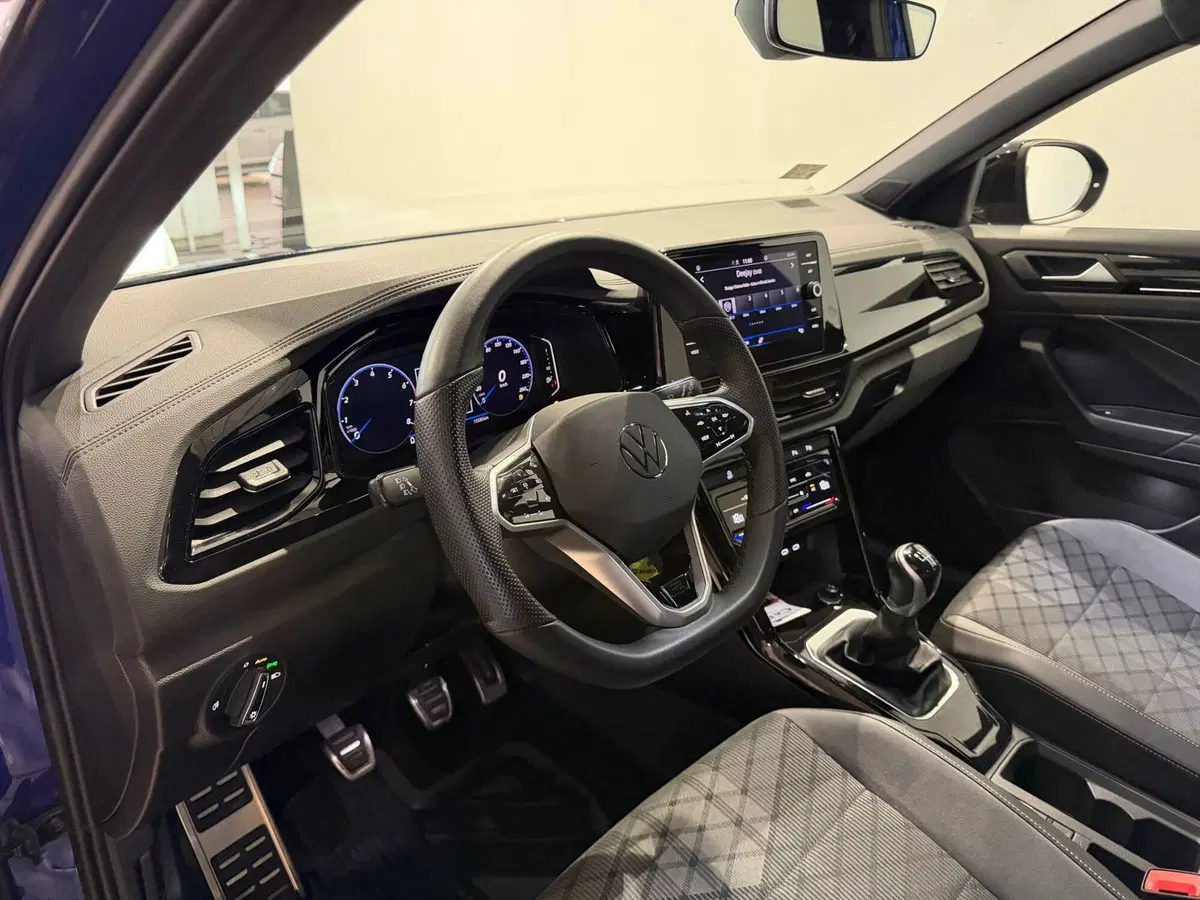 Volkswagen T-Roc usata a Genova (8)