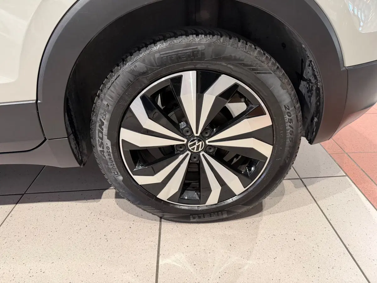 Volkswagen T-Cross usata a Genova (14)
