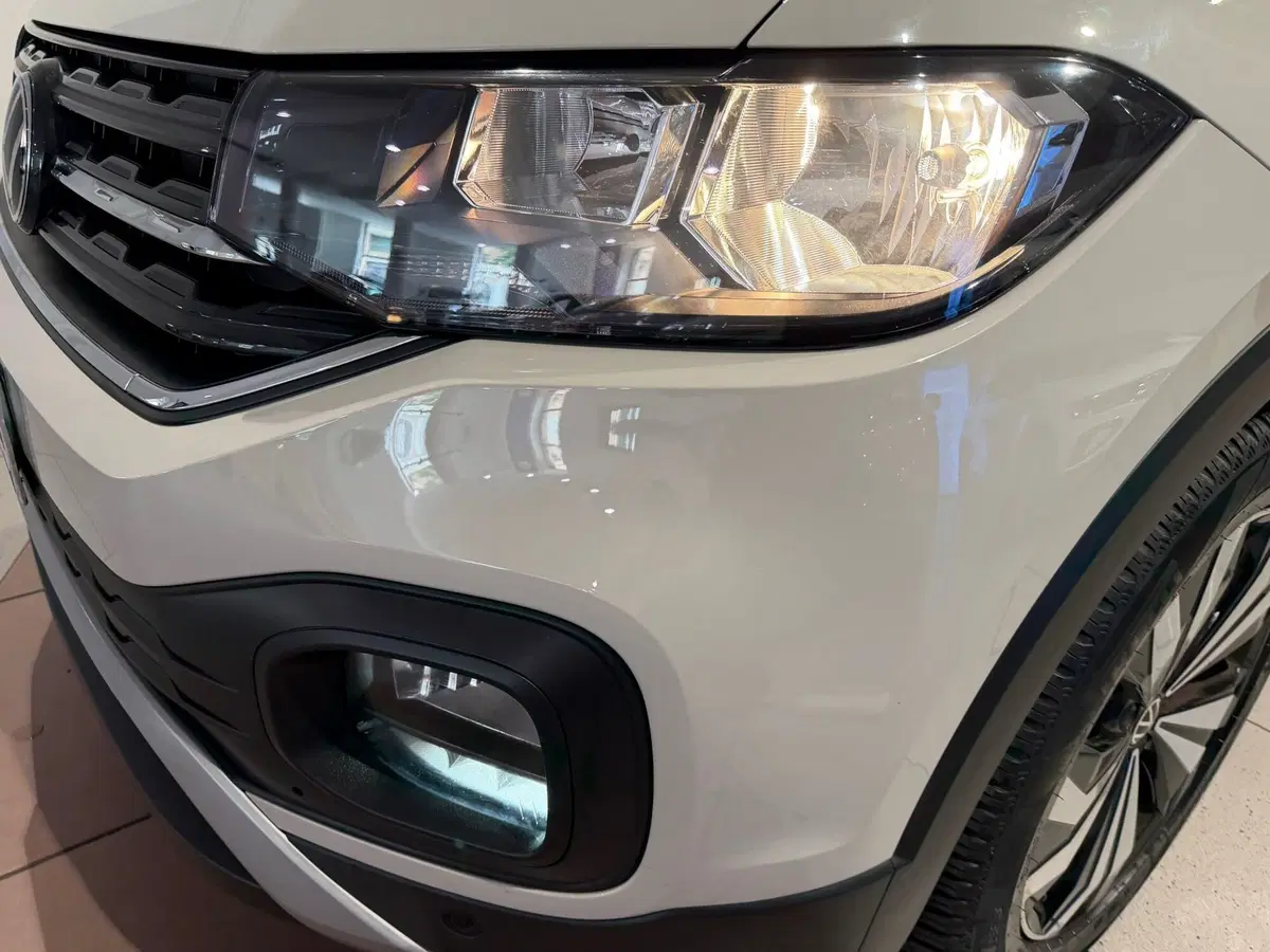 Volkswagen T-Cross usata a Genova (15)