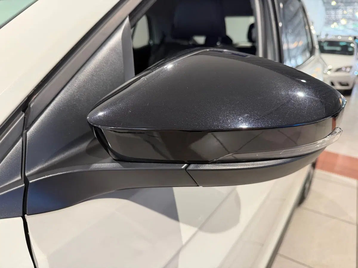Volkswagen T-Cross usata a Genova (16)