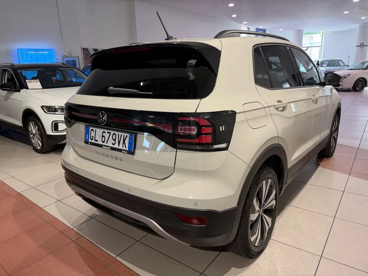 Volkswagen T-Cross usata a Genova (5)