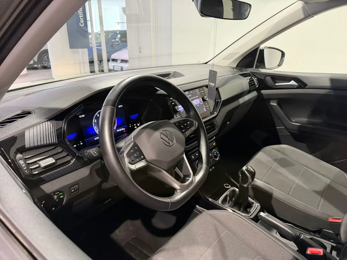 Volkswagen T-Cross usata a Genova (8)