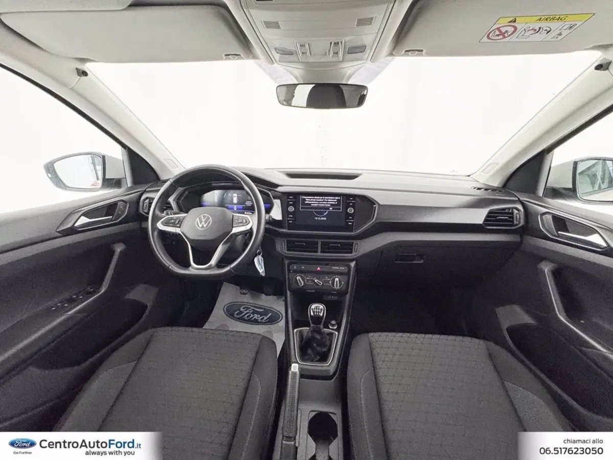 Volkswagen T-Cross usata a Roma (10)