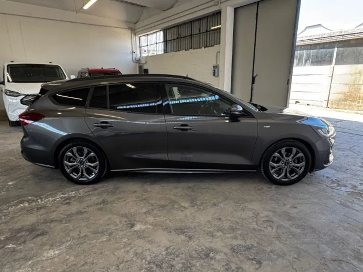 Ford Focus Station Wagon usata a Bologna (4)