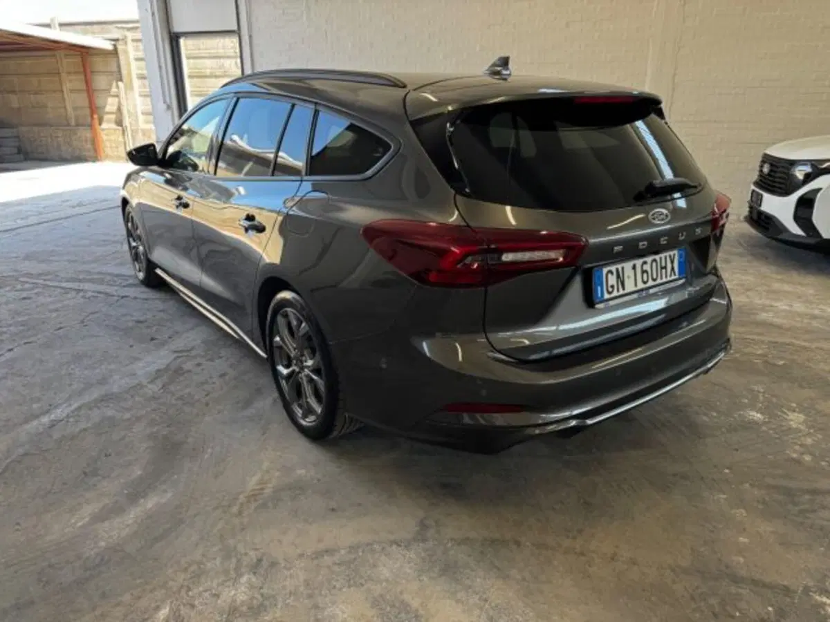 Ford Focus Station Wagon usata a Bologna (7)