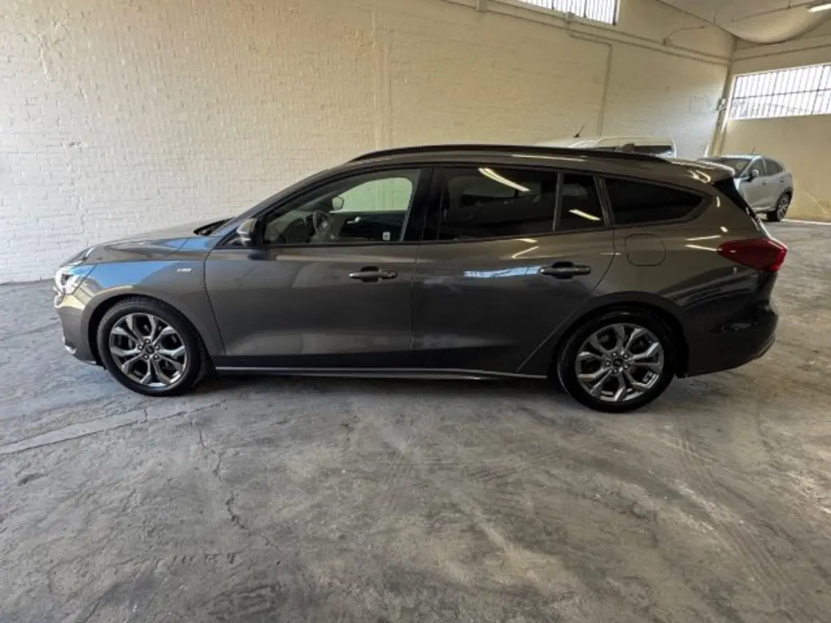 Ford Focus Station Wagon usata a Bologna (8)