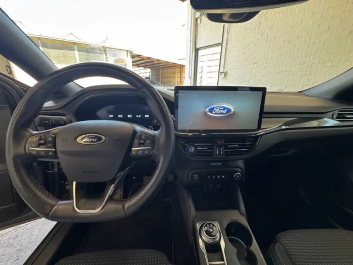 Ford Focus Station Wagon usata a Bologna (9)