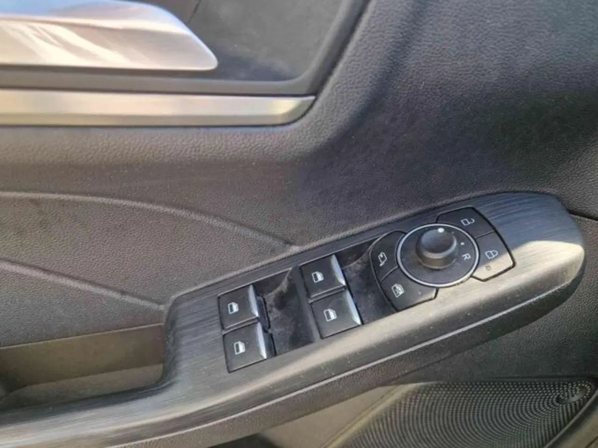 Ford Kuga usata a Bologna (17)