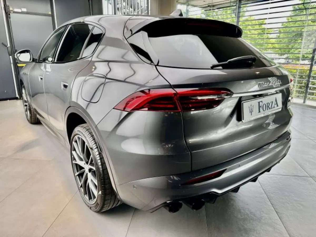 Maserati Grecale usata a Torino (8)