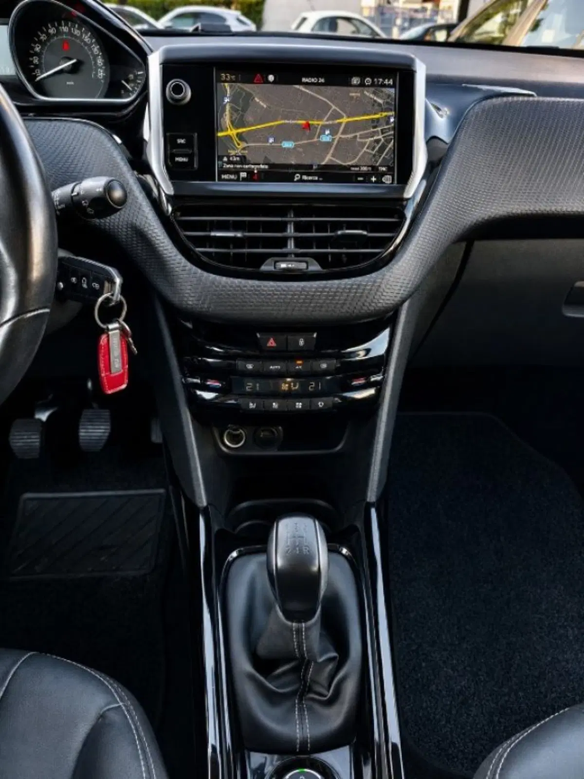 Peugeot 2008 usata a Firenze (10)