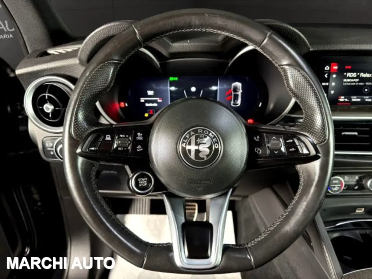 Alfa Romeo Stelvio usata a Perugia (13)