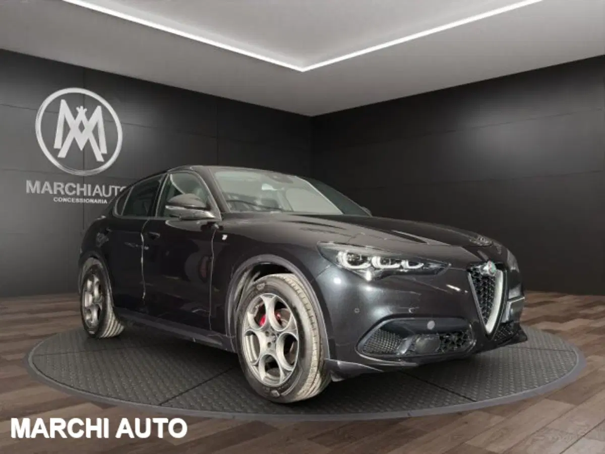 Alfa Romeo Stelvio usata a Perugia (3)