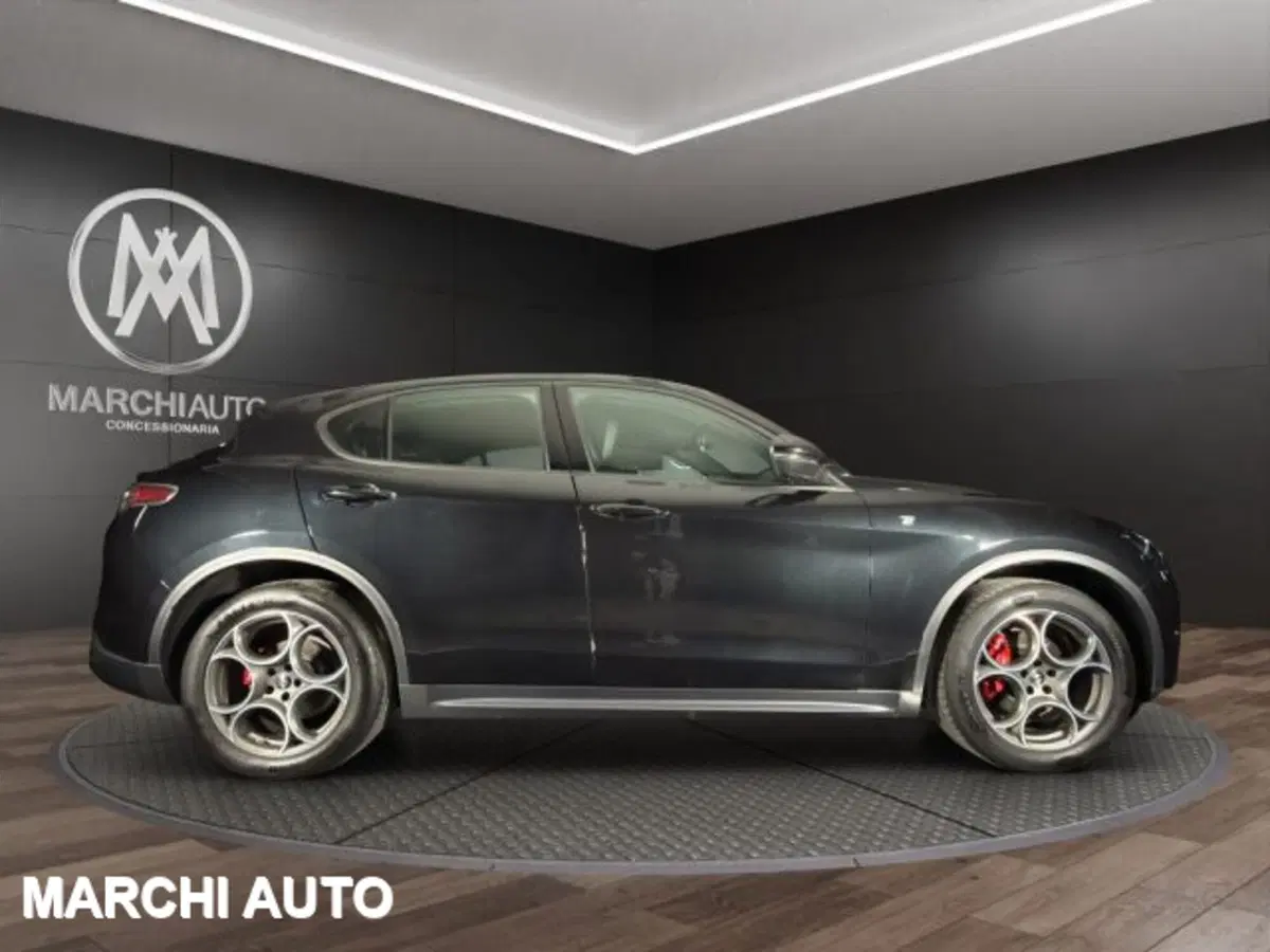 Alfa Romeo Stelvio usata a Perugia (4)