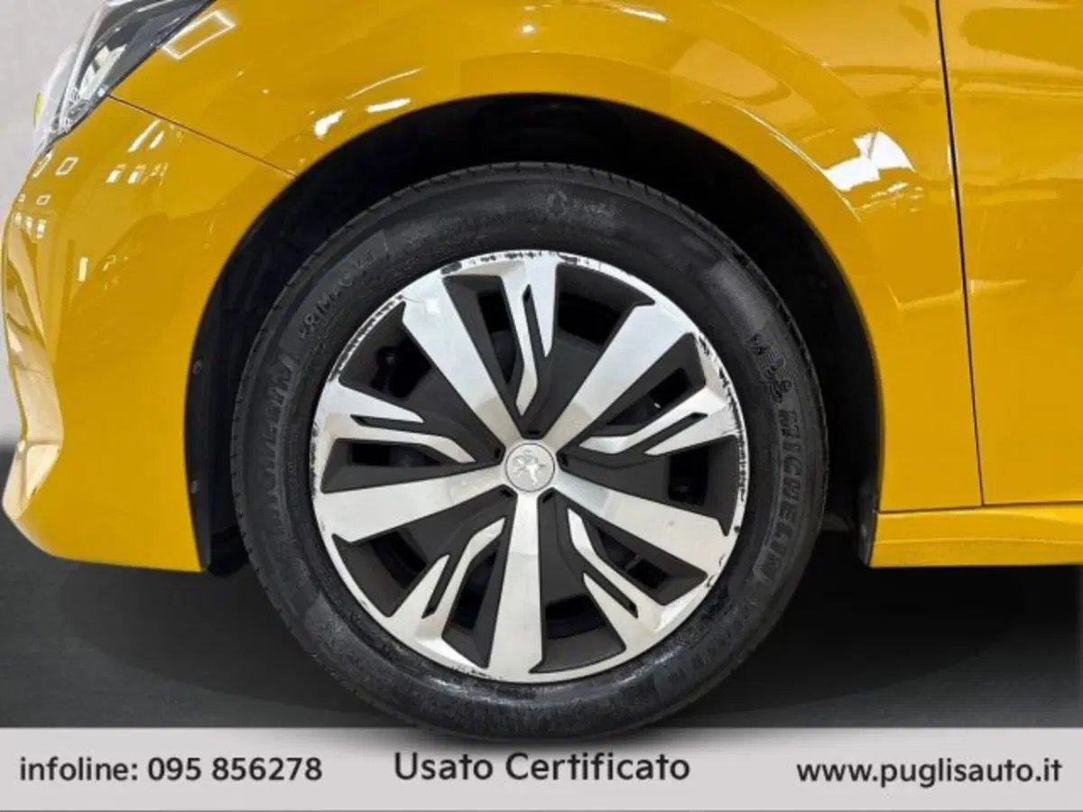 Peugeot 208 usata a Catania (14)