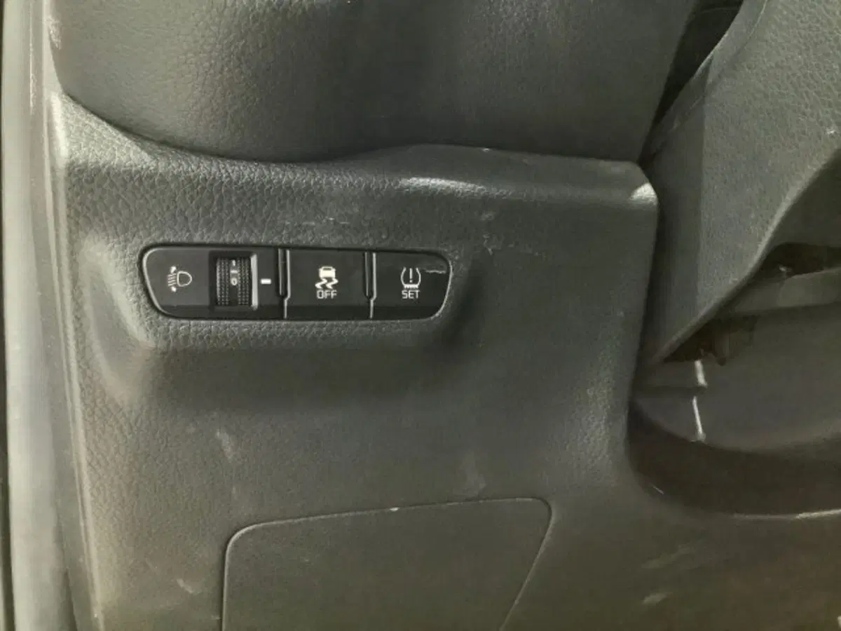 Kia Picanto usata a Catania (18)