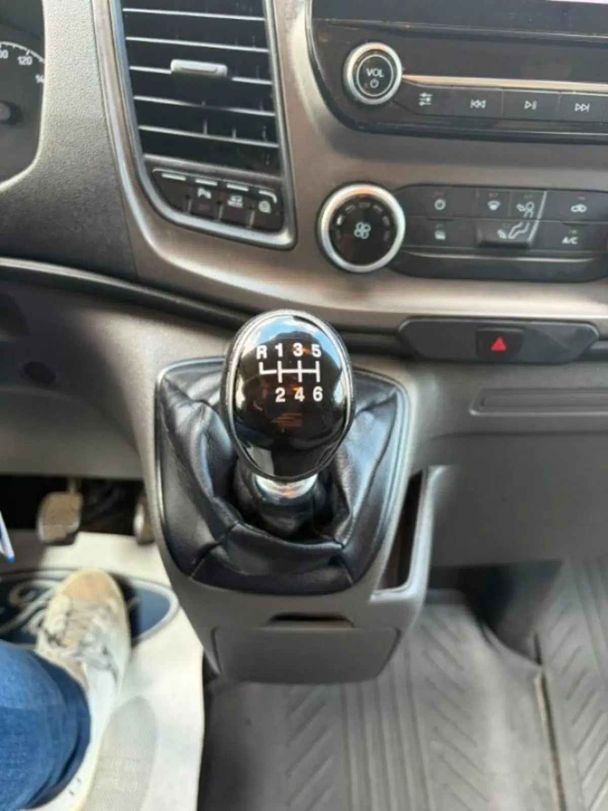 Ford Transit Custom Furgone usata a Lodi (11)