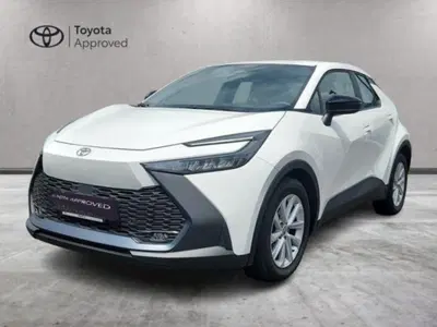 Toyota Toyota C-HR 1.8 hv Active eco fwd e-cvt del 2025 usata a Roma
