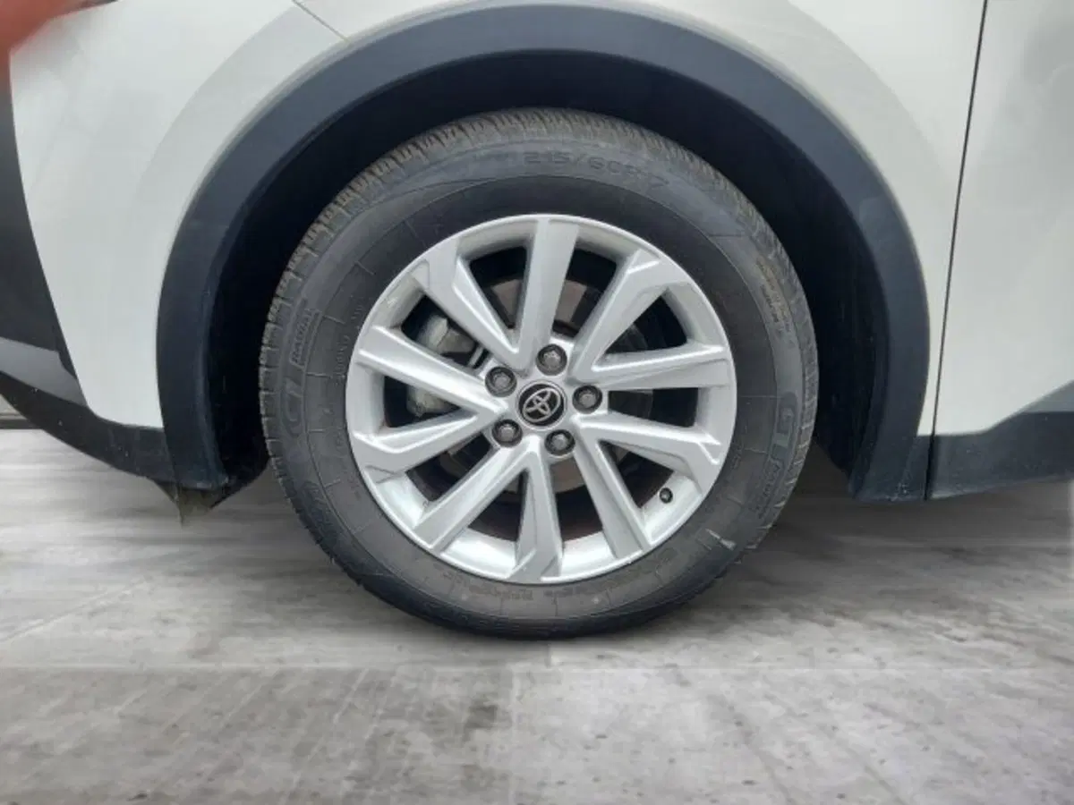 Toyota Toyota C-HR usata a Roma (13)