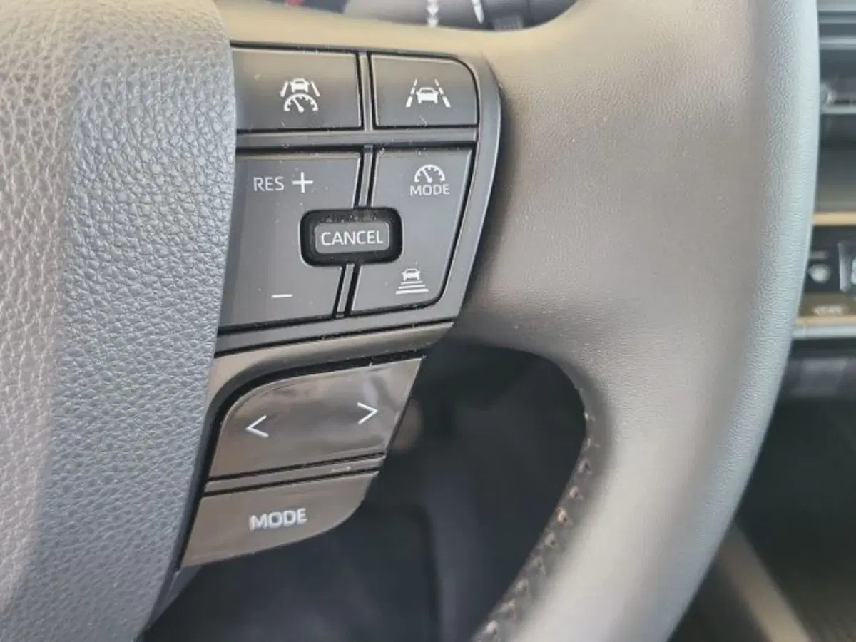 Toyota Toyota C-HR usata a Roma (17)