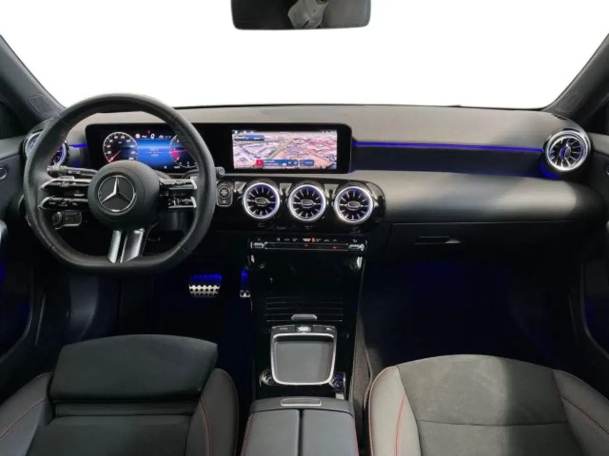 Mercedes-Benz Classe A Sedan usata a Verona (9)
