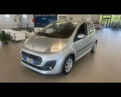 Peugeot 107 68CV 5p. Active del 2013 usata a Castenaso