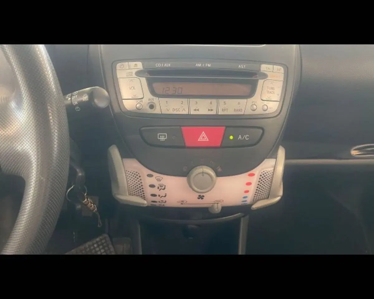 Peugeot 107 usata a Bologna (15)