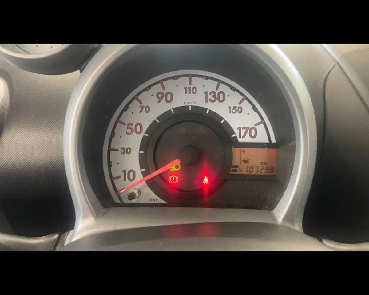 Peugeot 107 usata a Bologna (9)