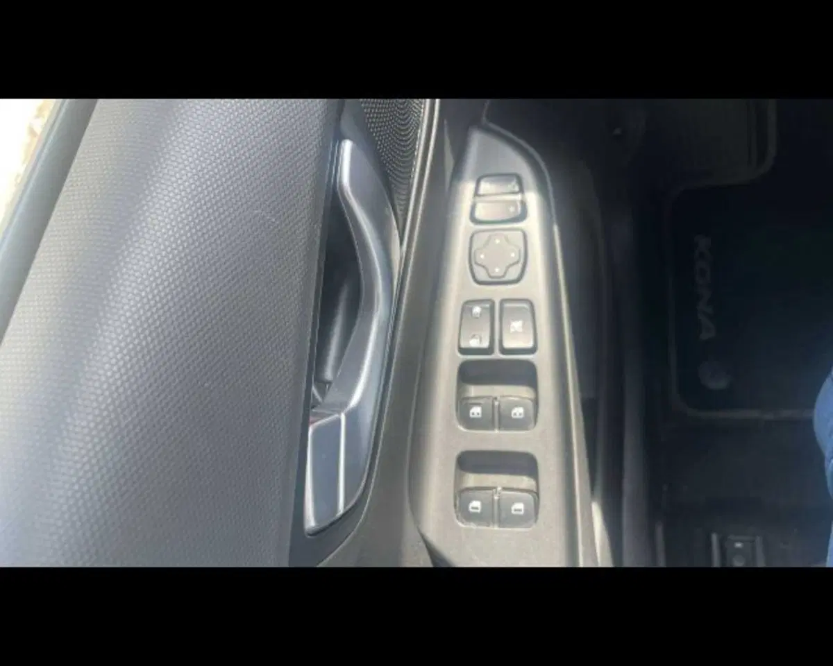 Hyundai Kona usata a Bologna (14)