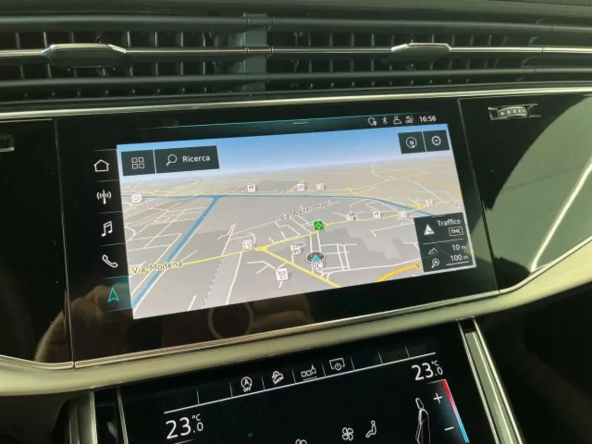 Audi Q8 usata a Bologna (14)