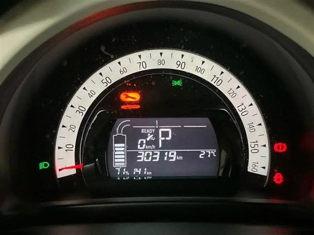 Renault Twingo usata a Como (14)