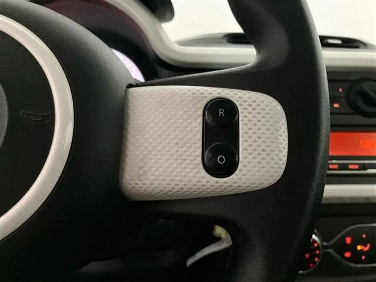 Renault Twingo usata a Como (18)