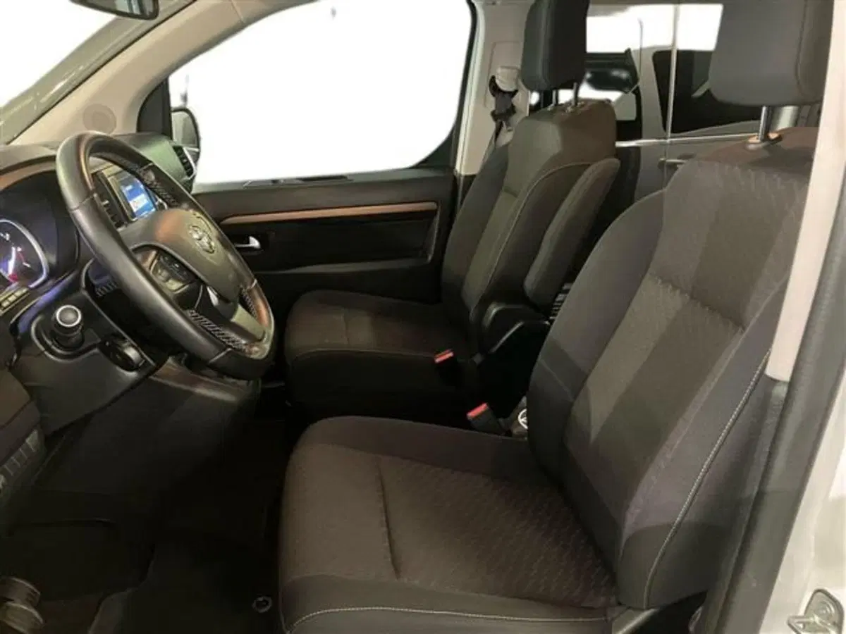 Toyota Proace Verso usata a Como (11)