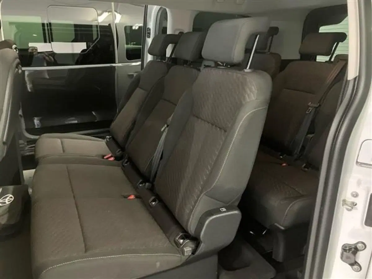 Toyota Proace Verso usata a Como (12)